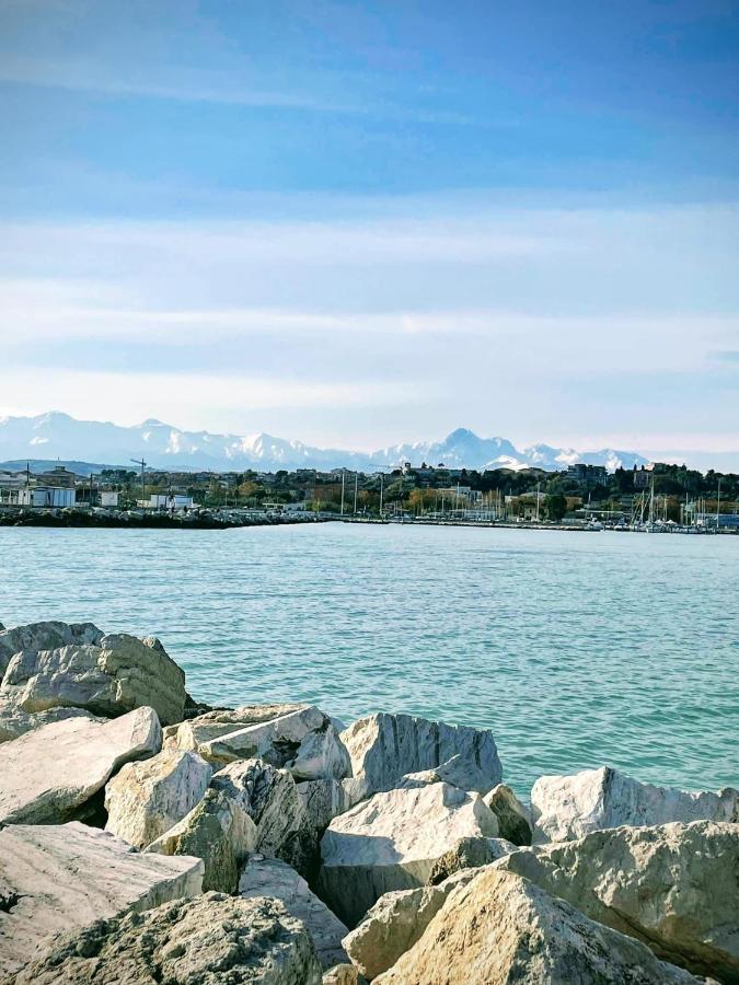 Ristorante Hotel Lucia - 100 Mt Dal Mare Giulianova Zewnętrze zdjęcie