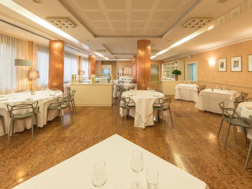 Ristorante Hotel Lucia - 100 Mt Dal Mare Giulianova Zewnętrze zdjęcie