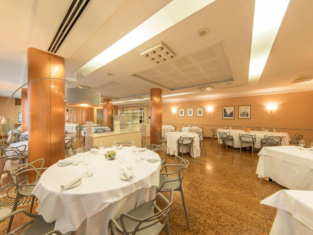 Ristorante Hotel Lucia - 100 Mt Dal Mare Giulianova Zewnętrze zdjęcie