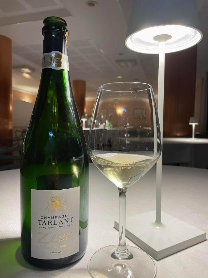 Ristorante Hotel Lucia - 100 Mt Dal Mare Giulianova Zewnętrze zdjęcie